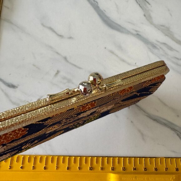 VINTAGE 2 LAYER DIVIDER DOUBLE LAYER GOLD COLORED COIN PURSE EMBROIDER - Picture 2 of 16